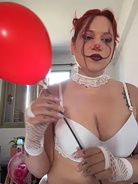 Macadiez10 online show from October 31, 2025, 4:41 pm