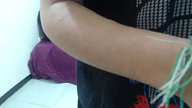 Bonnie-Kim online show from January 14, 2025, 1:38 pm