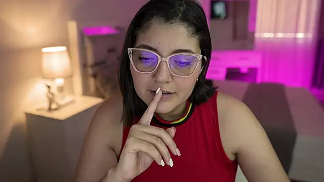 Camilaa bueno online show from December 15, 2024, 8:58 pm