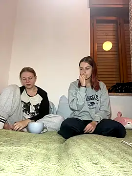 ella grays online show from October 26, 2025, 5:08 pm