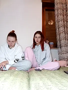 ella grays online show from November 28, 2025, 6:32 pm