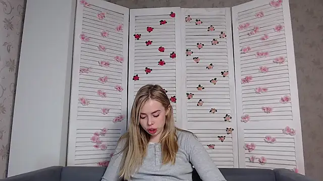 sofiaa here online show from January 13, 2026, 12:16 am