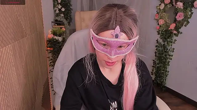 jeancolex online show from December 6, 2024, 12:16 pm