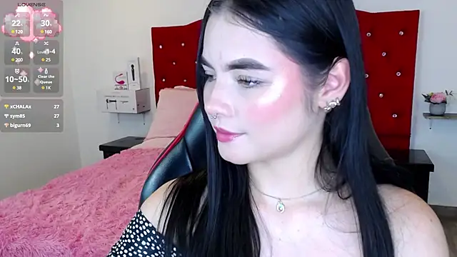 Snapshot of Miah_hilton2 chatting on December 5, 2024, 3:04 am Miah hilton2 online show from December 5, 2024, 3:04 am