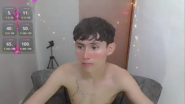 Snapshot of tanjiro_cute chatting on December 22, 2024, 3:44 am tanjiro cute online show from December 22, 2024, 3:44 am