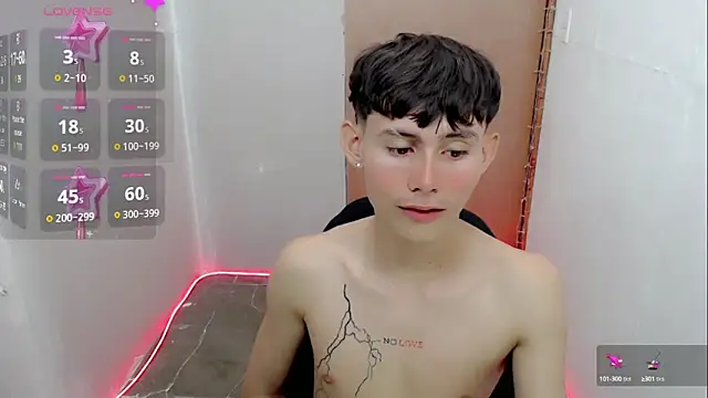 Snapshot of tanjiro_cute chatting on January 7, 2025, 3:35 am tanjiro cute online show from January 7, 2025, 3:35 am