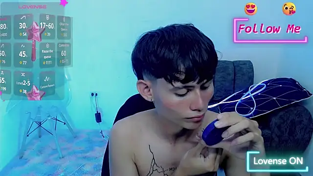 Snapshot of tanjiro_cute chatting on January 28, 2025, 4:08 am tanjiro cute online show from January 28, 2025, 4:08 am