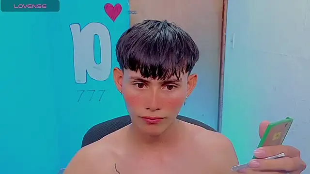 tanjiro cute online show from April 21, 2026, 2:37 am