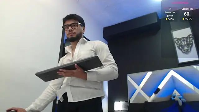 Tommidubois online show from January 3, 2025, 3:05 am