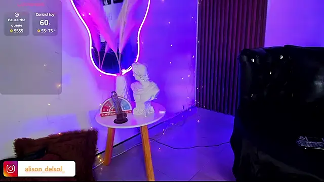 Alisson Wynter online show from February 5, 2025, 6:13 am