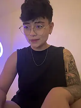 Chriss gomez2 online show from March 23, 2025, 4:38 am