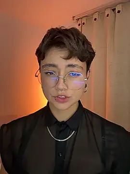 Chriss gomez2 online show from January 15, 2026, 7:02 am