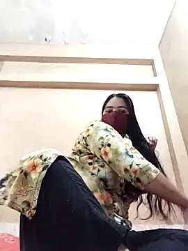 Magical Girl- online show from September 10, 2025, 4:23 am