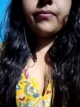 Love-Veronica online show from February 17, 2026, 6:47 pm