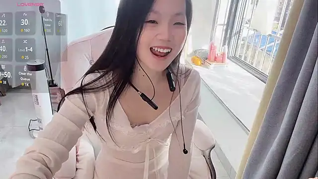 Lena-yyds online show from November 26, 2025, 7:20 am