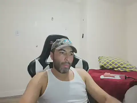 Aleja-DogMale online show from December 10, 2024, 9:43 pm