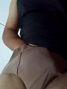 smartboy010101 online show from February 28, 2025, 4:54 am