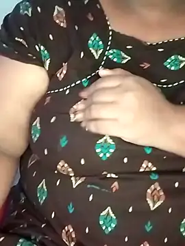 Snapshot of Sexy_Radhikaa chatting on June 20, 2026, 4:04 am Sexy Radhikaa online show from June 20, 2026, 4:04 am