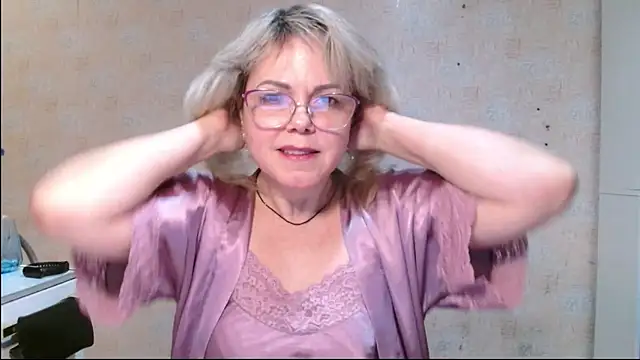 sweetsunset11 online show from March 7, 2026, 3:42 pm