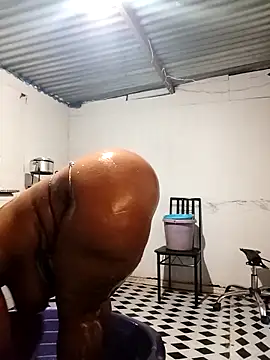 curvyloneah75 online show from October 4, 2025, 7:39 am