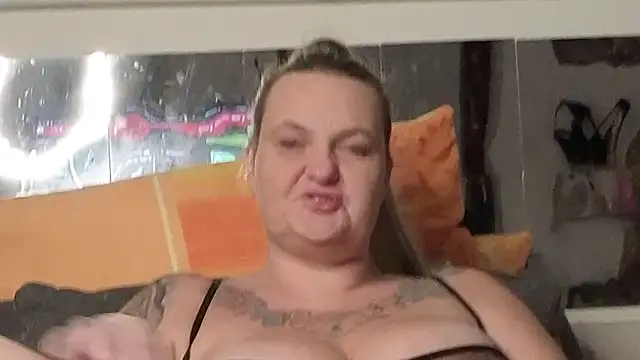 Inked blondi online show from October 7, 2025, 2:09 am