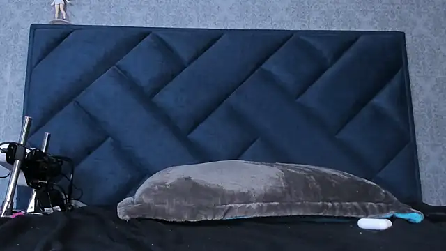 melody hanks online show from March 6, 2025, 10:04 pm