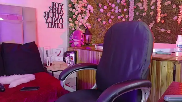 natacha  black  online show from November 8, 2025, 11:36 pm