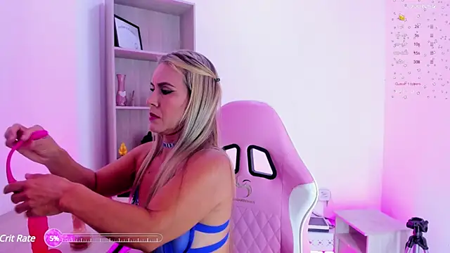 Evangeline johns online show from February 25, 2025, 7:58 pm