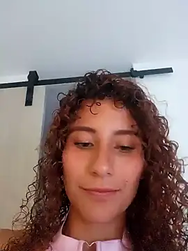 varenkaivanova 22 online show from December 18, 2024, 7:36 am