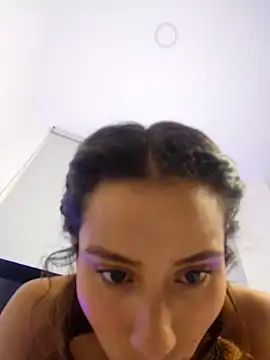 varenkaivanova 22 online show from January 5, 2025, 10:43 am