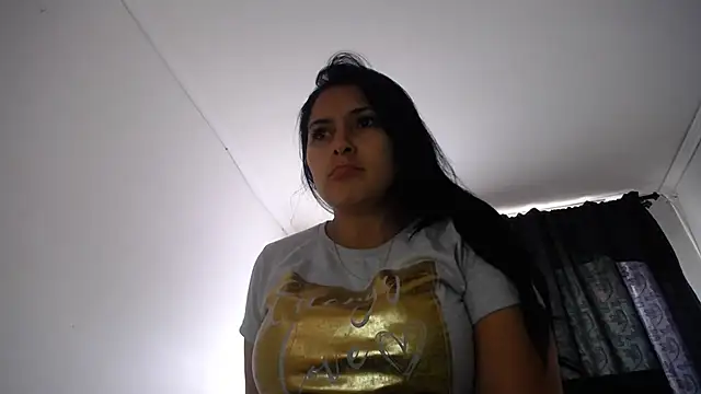 princehermosa44 online show from November 2, 2025, 6:43 pm