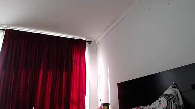 princehermosa44 online show from April 2, 2026, 9:01 pm