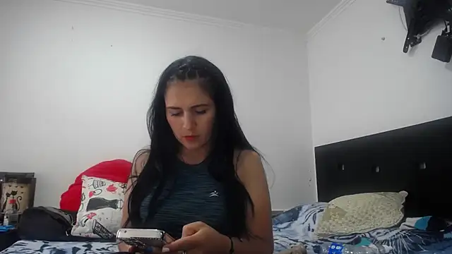 princehermosa44 online show from April 21, 2026, 8:55 pm