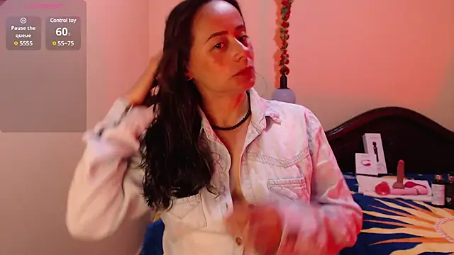 sara florez1 online show from February 3, 2025, 11:09 am