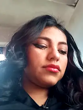 Naomy veracruz  online show from November 2, 2025, 12:18 pm