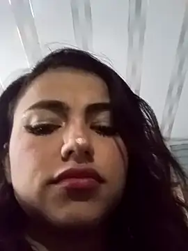 Naomy veracruz  online show from April 6, 2026, 12:50 pm