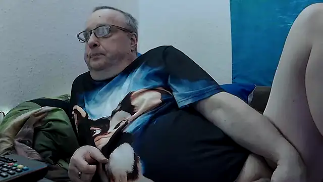 Manfred1012 online show from February 6, 2025, 6:13 pm