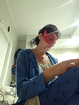 Vagabondainnamorata online show from November 1, 2025, 4:47 am