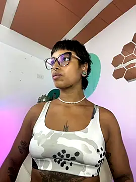 LollaByer online show from September 13, 2025, 10:31 pm