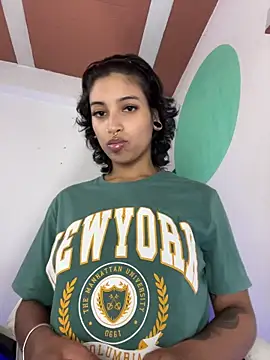 LollaByer online show from April 18, 2026, 9:37 pm