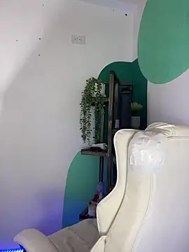 LollaByer online show from April 21, 2026, 9:06 pm