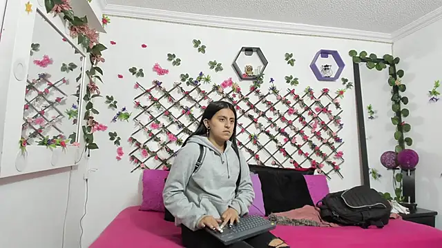 thedream girls online show from February 24, 2025, 10:14 pm