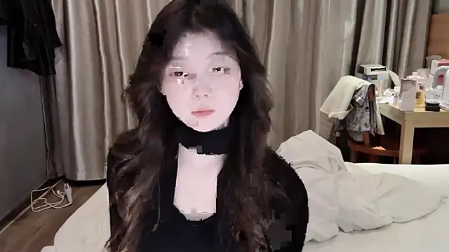 yangyang-1115 online show from March 6, 2025, 1:03 pm