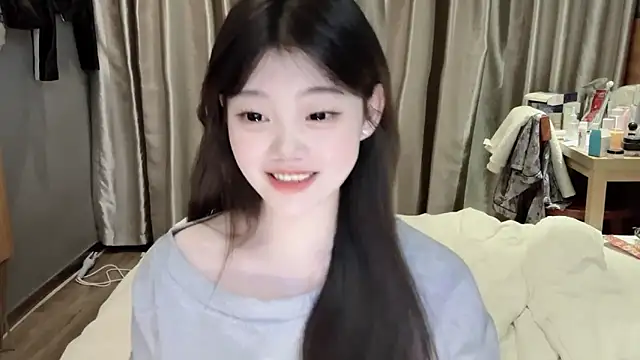 yangyang-1115 online show from March 10, 2025, 12:04 pm