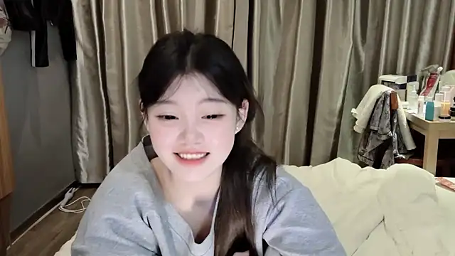 yangyang-1115 online show from March 10, 2025, 3:09 pm