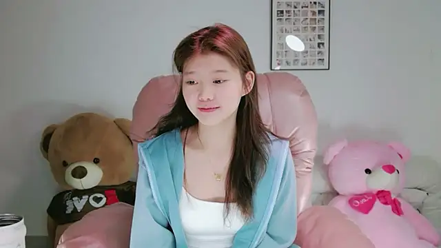 yangyang-1115 online show from April 29, 2026, 4:38 am