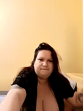 Szilvi93 online show from April 12, 2026, 6:29 am