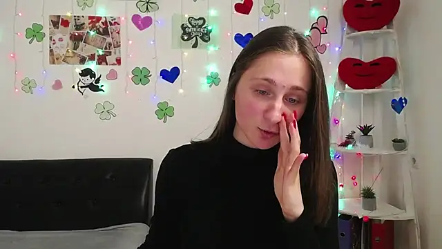 MichelLeee online show from March 18, 2025, 3:10 pm