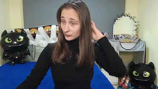 MichelLeee online show from October 27, 2025, 12:20 pm