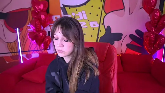 DreamyLinaa online show from February 21, 2025, 7:34 am